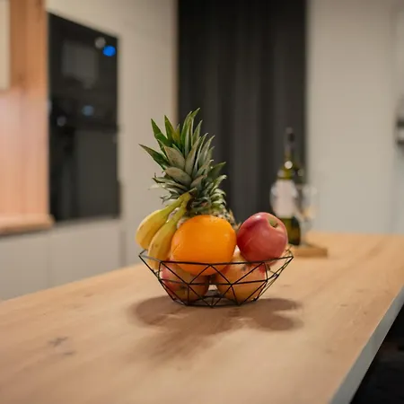 Apartman Nice דירה זאדאר